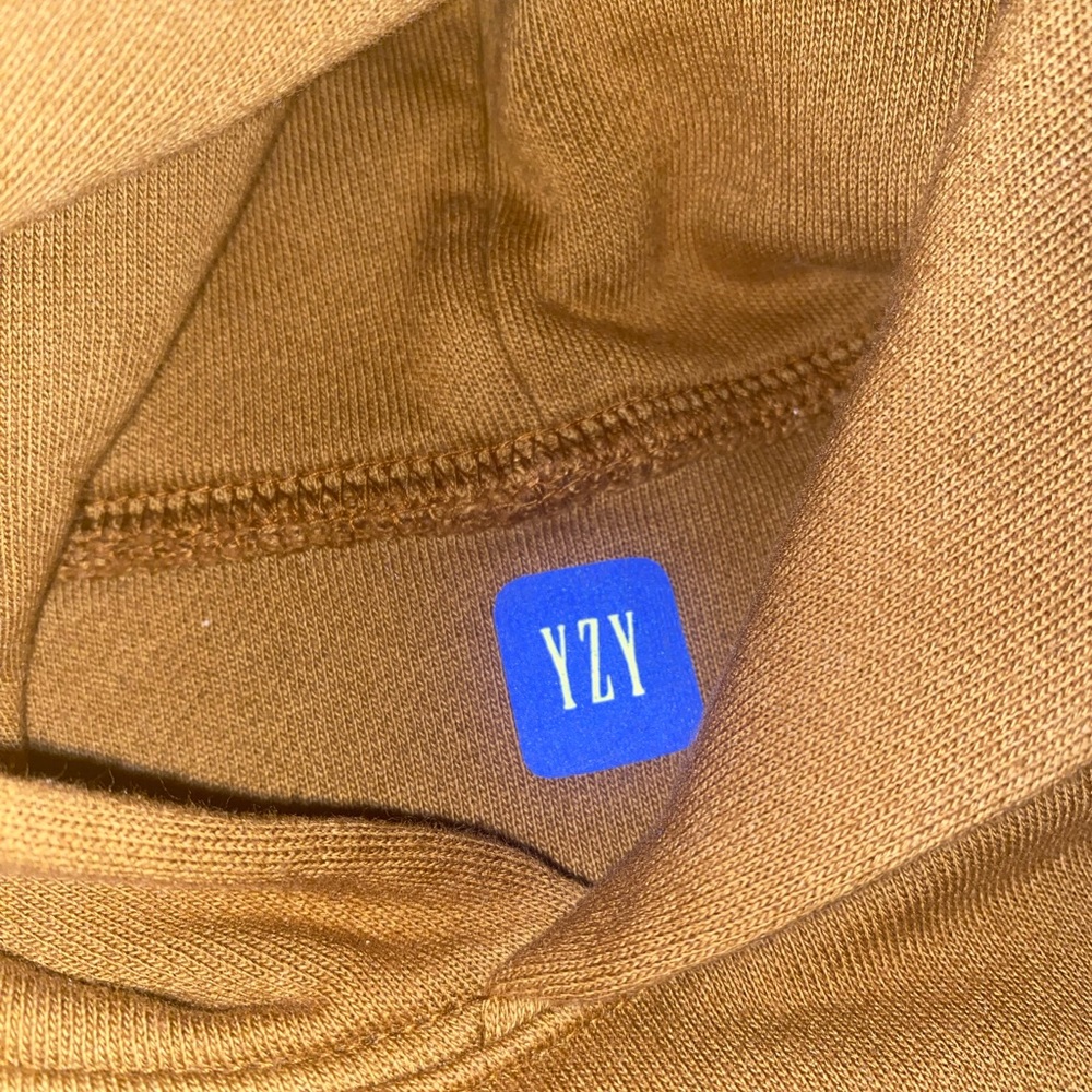 YEEZY GAP SWEATER